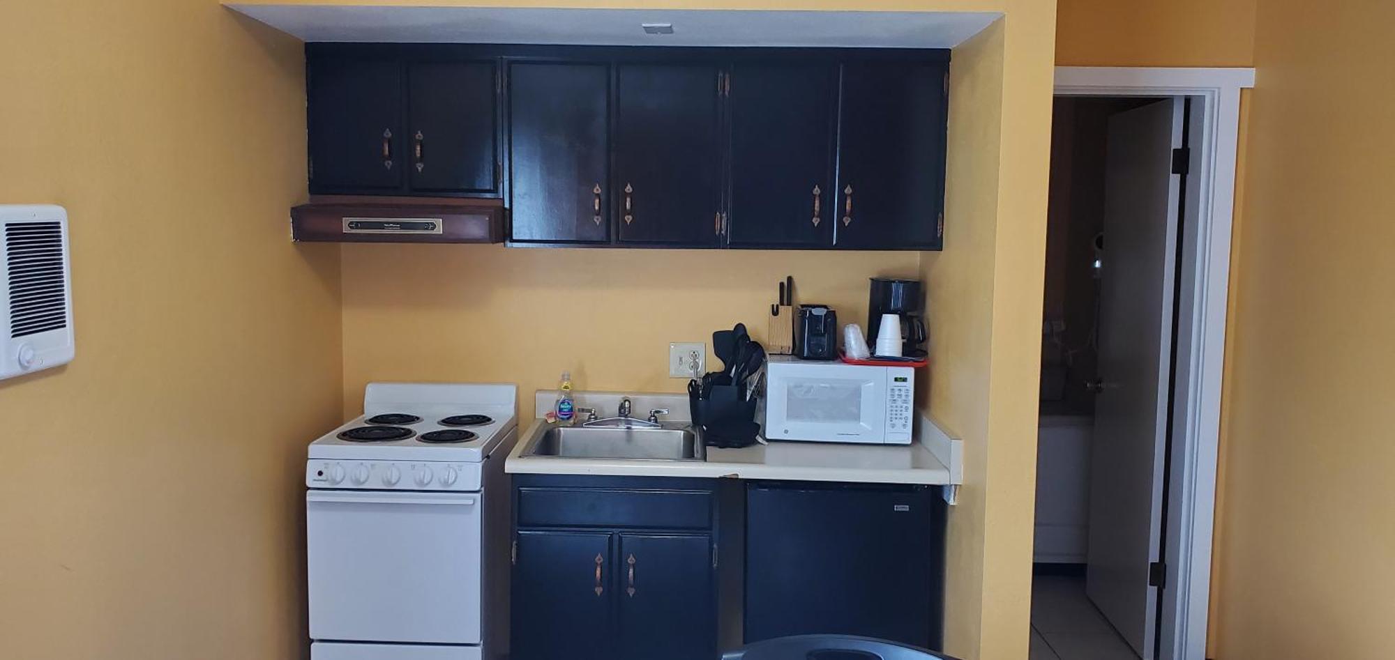 Olympic Inn & Suites Aberdeen Room photo